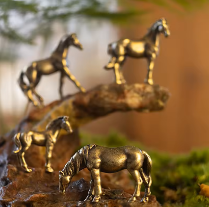 Antique Brass Solid Long Tail Horse